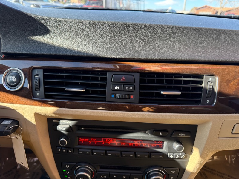 BMW 3-Series 328i xDrive 2011