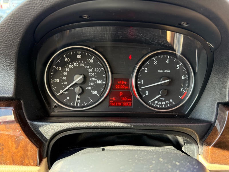 BMW 3-Series 328i xDrive 2011