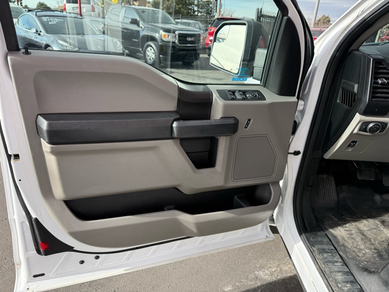 Ford F-150 XL SuperCab 8-ft. 2WD 2018