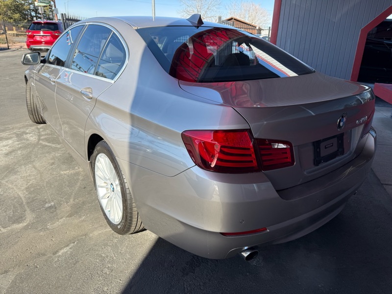 BMW 5-Series 535i xDrive 2012