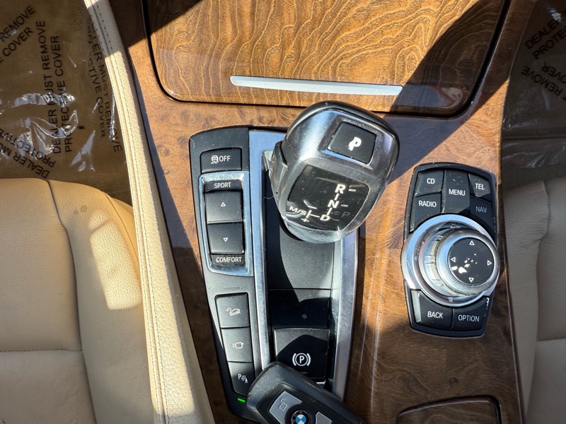 BMW 5-Series 535i xDrive 2012