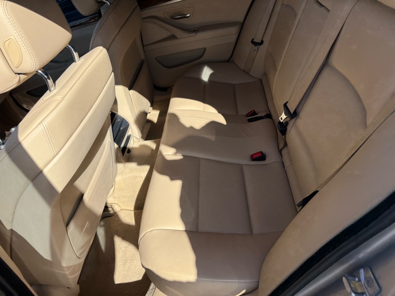 BMW 5-Series 535i xDrive 2012