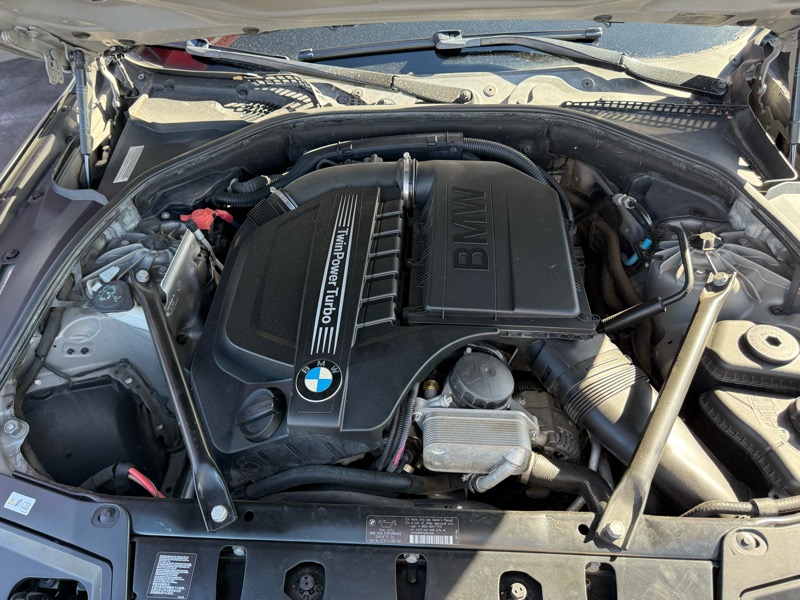 BMW 5-Series 535i xDrive 2012