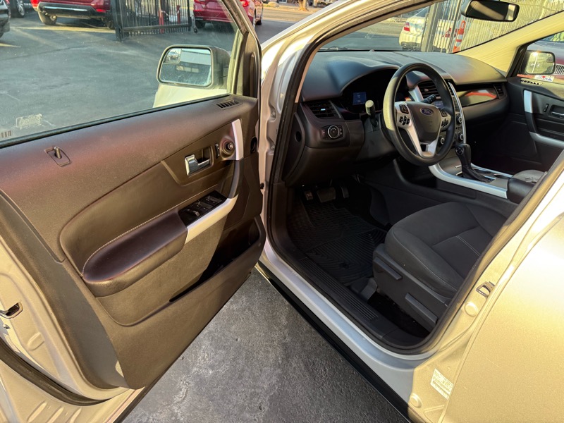 Ford Edge SE FWD 2013