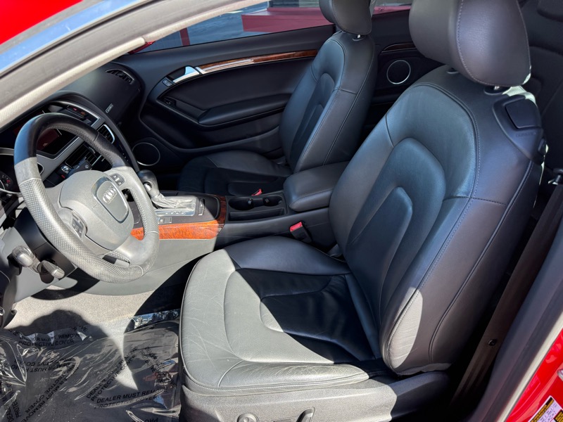 Audi A5 Coupe 2.0T quattro Tiptronic 2011