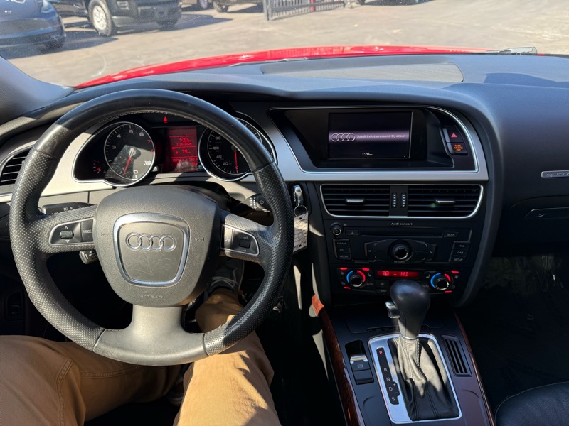 Audi A5 Coupe 2.0T quattro Tiptronic 2011