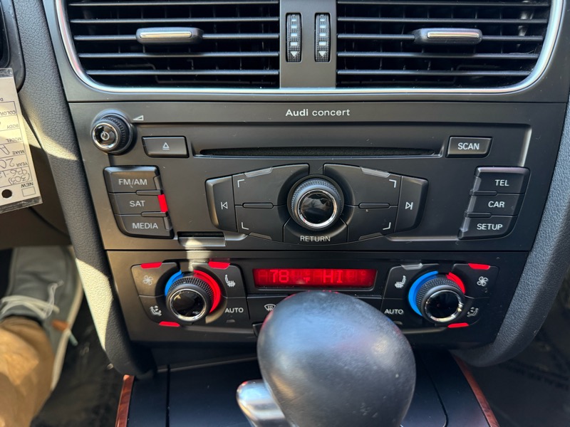 Audi A5 Coupe 2.0T quattro Tiptronic 2011