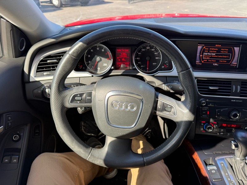 Audi A5 Coupe 2.0T quattro Tiptronic 2011