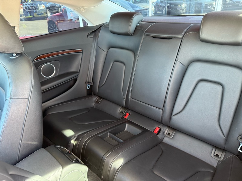 Audi A5 Coupe 2.0T quattro Tiptronic 2011