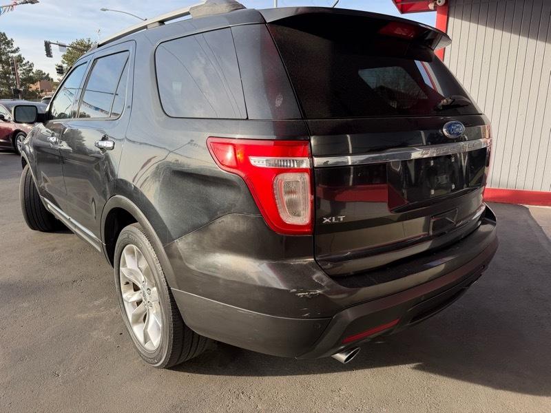 Ford Explorer XLT FWD 2011