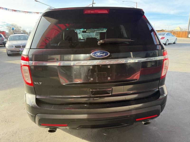 Ford Explorer XLT FWD 2011