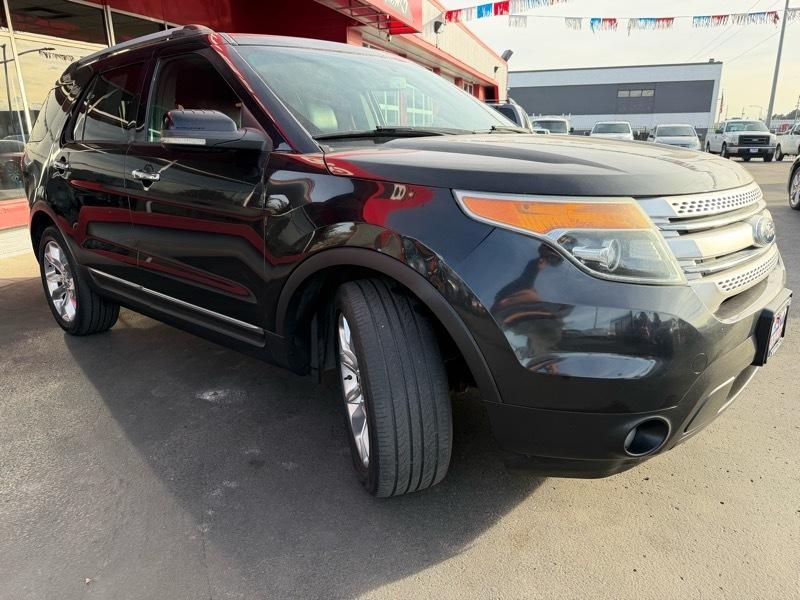Ford Explorer XLT FWD 2011
