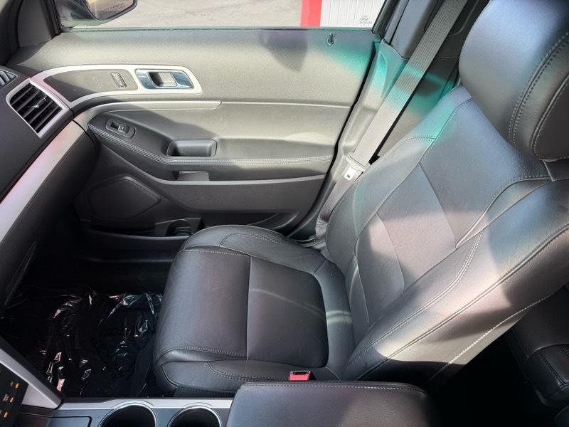 Ford Explorer XLT FWD 2011