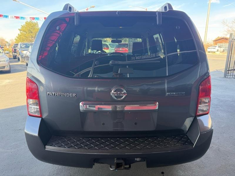 Nissan Pathfinder S 4WD 2011