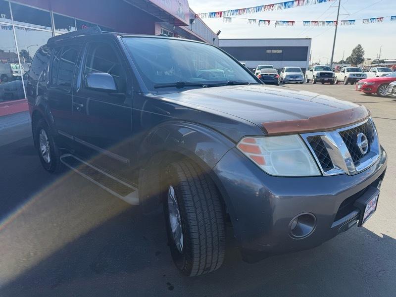 Nissan Pathfinder S 4WD 2011