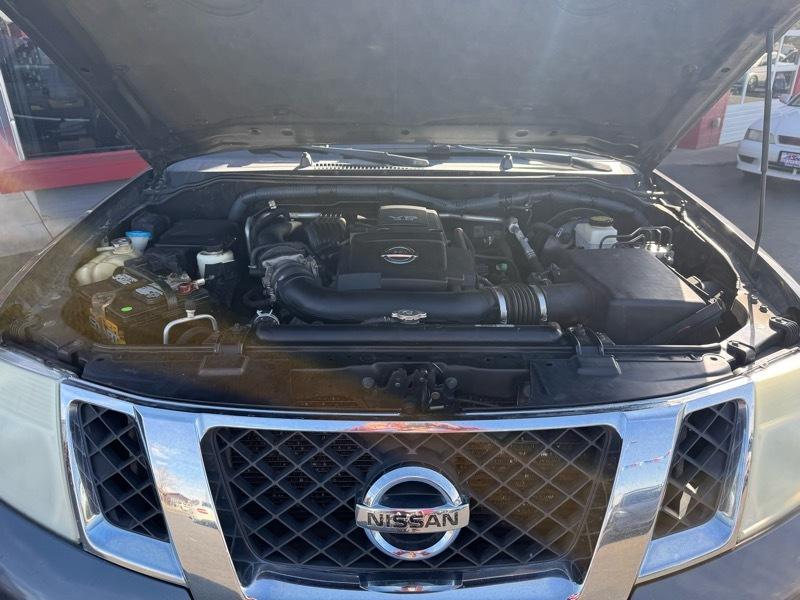 Nissan Pathfinder S 4WD 2011