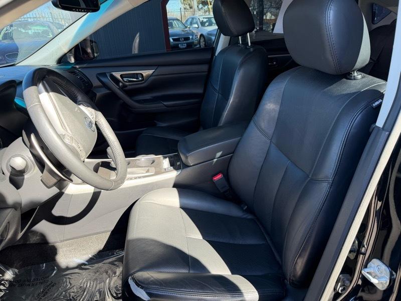 Nissan Altima 3.5 SV 2015