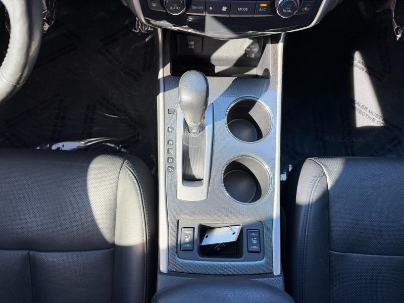 Nissan Altima 3.5 SV 2015