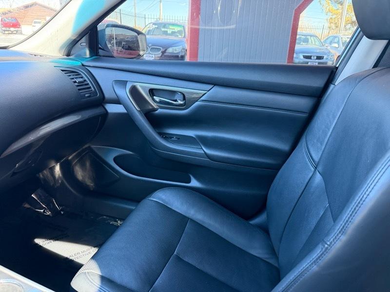 Nissan Altima 3.5 SV 2015