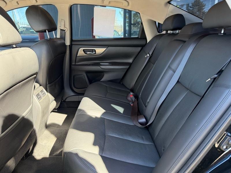 Nissan Altima 3.5 SV 2015