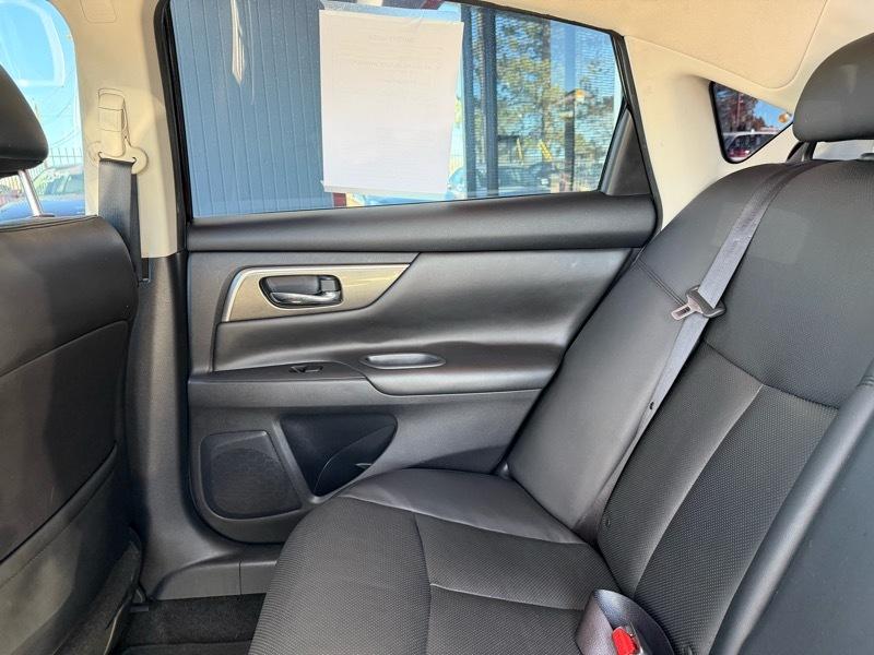 Nissan Altima 3.5 SV 2015