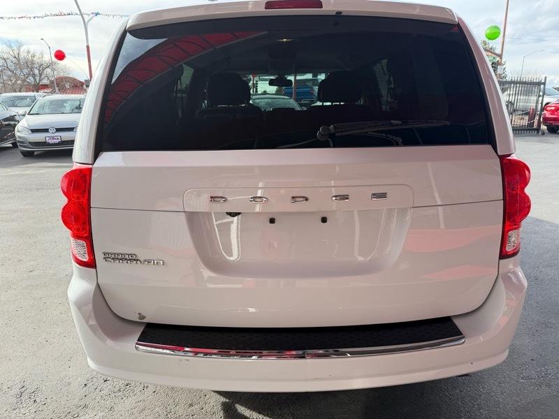 Dodge Grand Caravan SE 2020