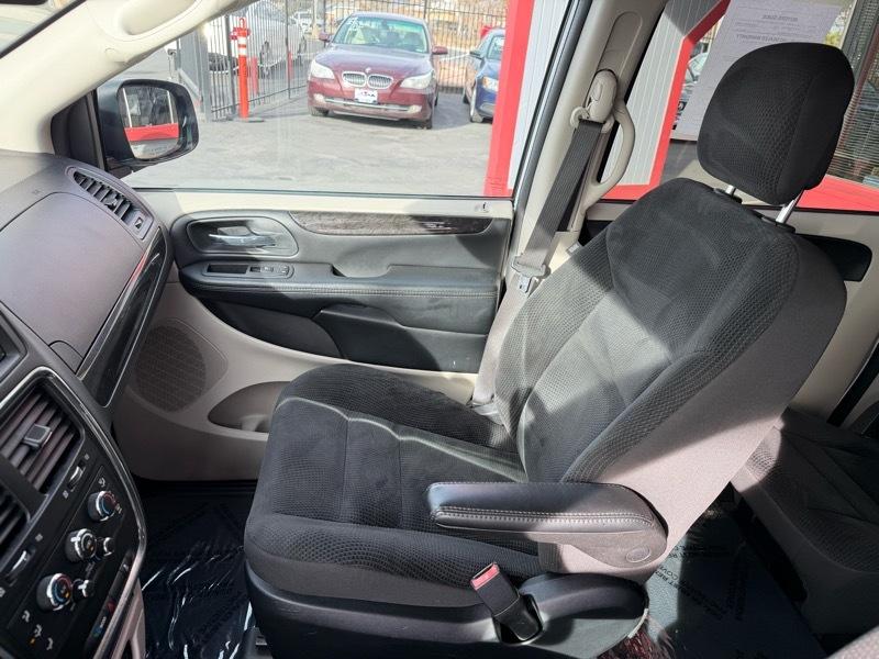 Dodge Grand Caravan SE 2020