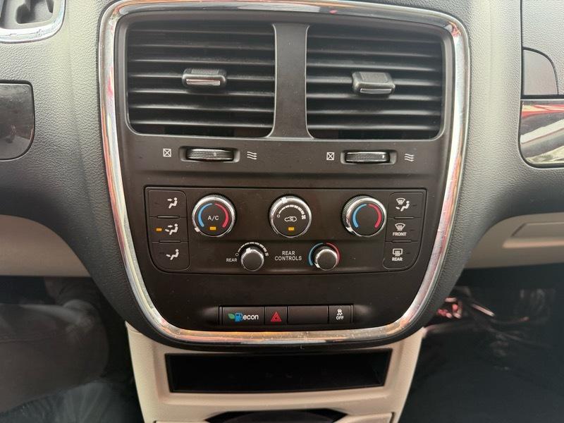 Dodge Grand Caravan SE 2020