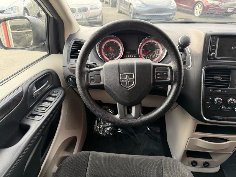 Dodge Grand Caravan SE 2020