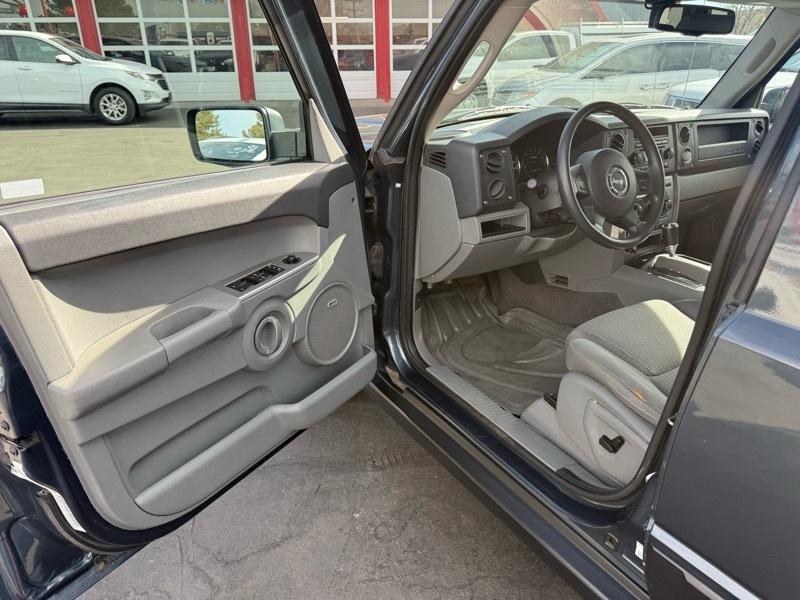 Jeep Commander Sport 4WD 2007