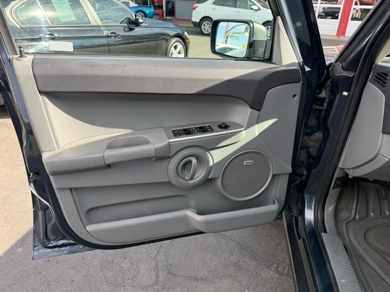 Jeep Commander Sport 4WD 2007