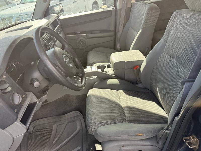 Jeep Commander Sport 4WD 2007