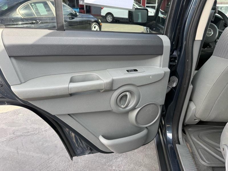 Jeep Commander Sport 4WD 2007