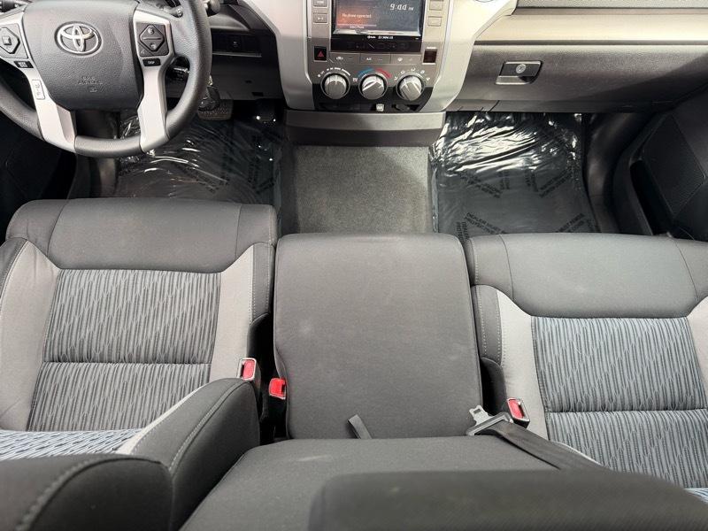 Toyota Tundra SR5 4.6L V8 CrewMax 2WD 2016