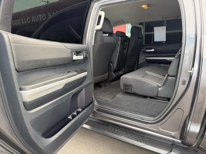 Toyota Tundra SR5 4.6L V8 CrewMax 2WD 2016