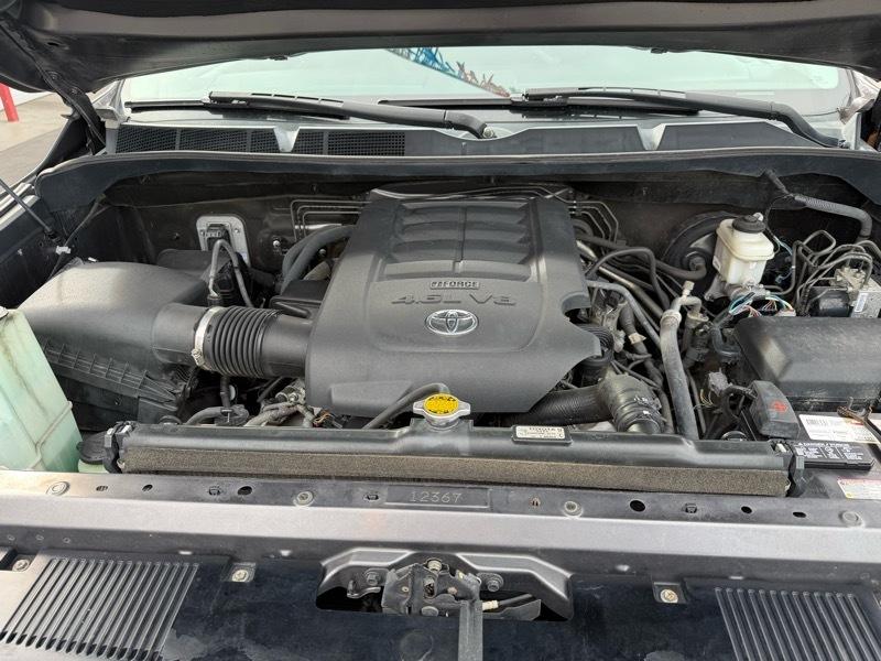 Toyota Tundra SR5 4.6L V8 CrewMax 2WD 2016