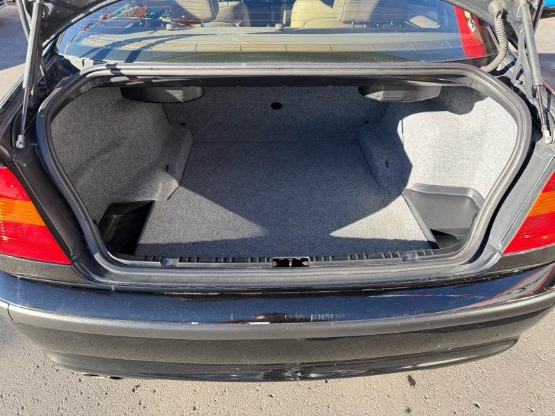 BMW 3-Series 325xi Sedan 2002