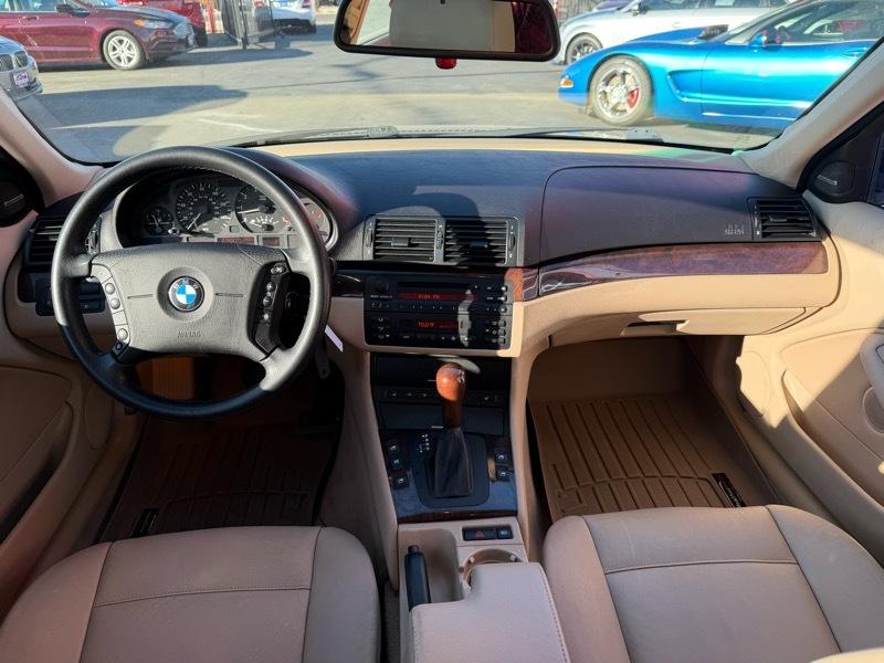 BMW 3-Series 325xi Sedan 2002