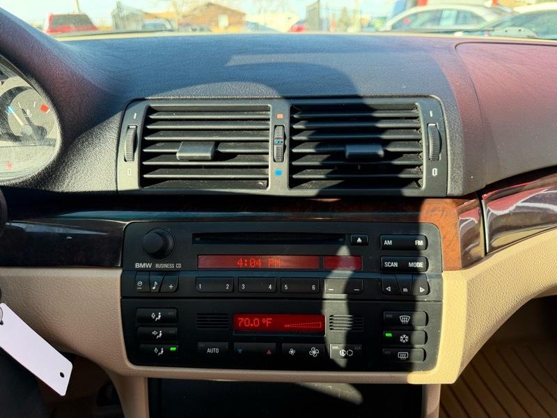 BMW 3-Series 325xi Sedan 2002