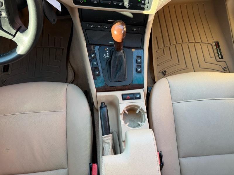 BMW 3-Series 325xi Sedan 2002