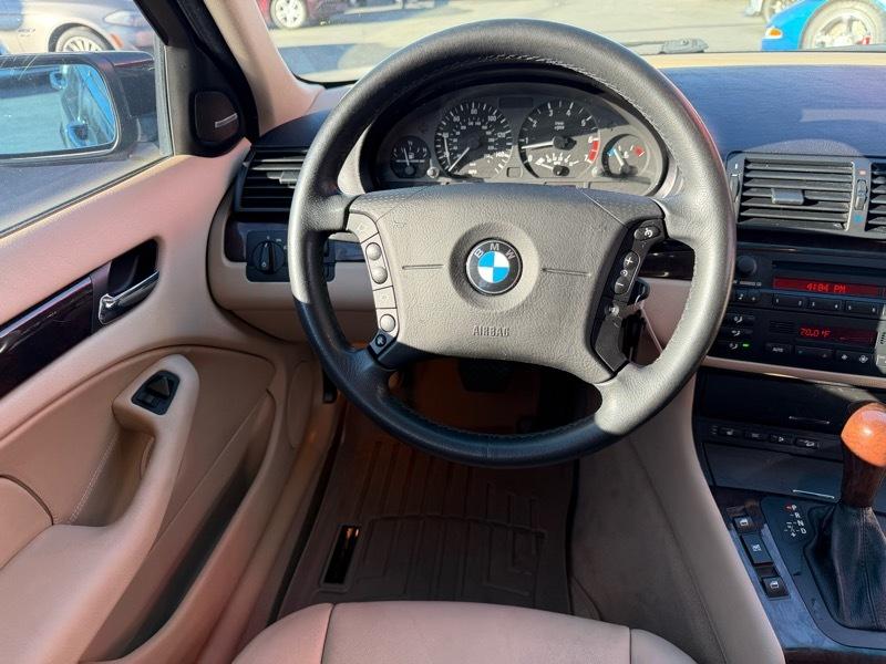 BMW 3-Series 325xi Sedan 2002