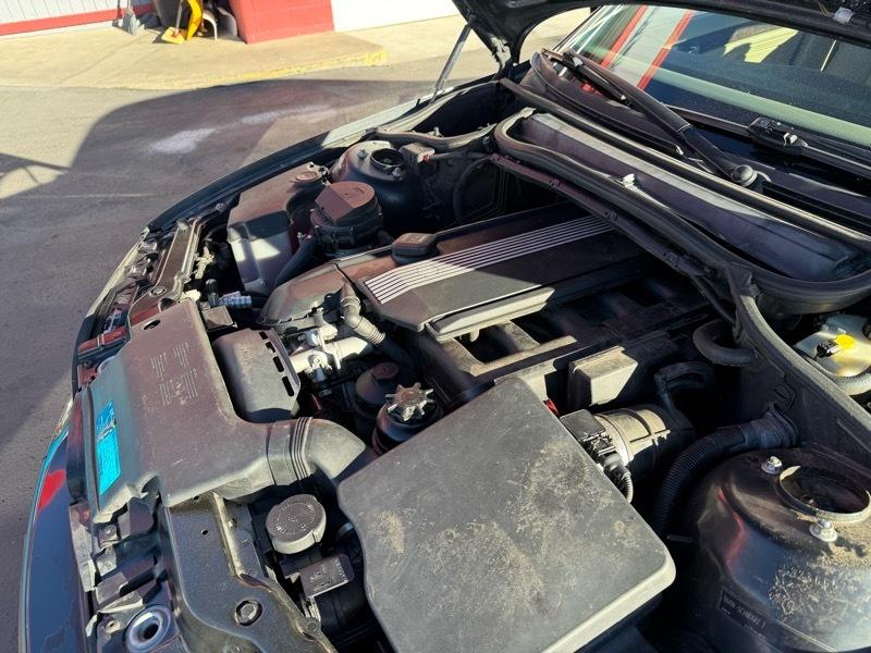 BMW 3-Series 325xi Sedan 2002