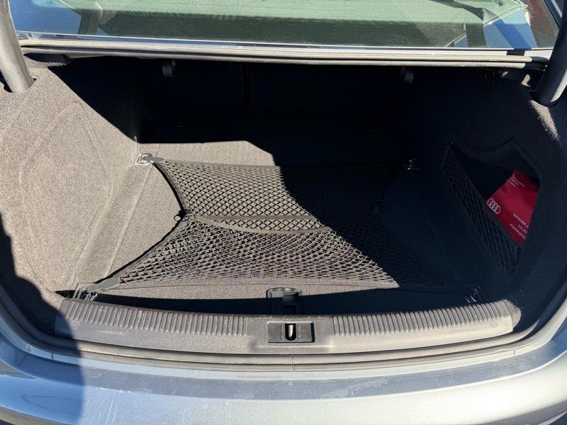 Audi A4 2.0T Sedan quattro Tiptronic 2013