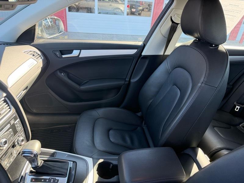 Audi A4 2.0T Sedan quattro Tiptronic 2013