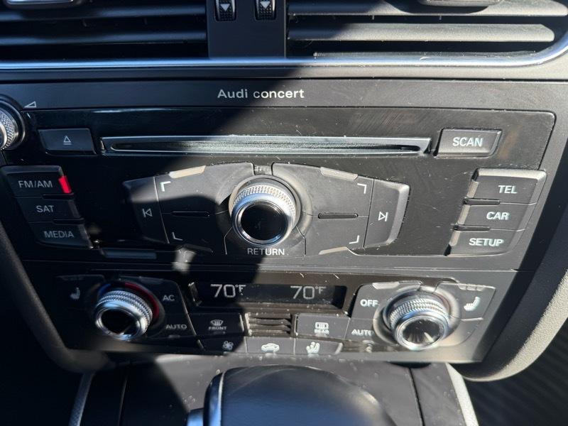 Audi A4 2.0T Sedan quattro Tiptronic 2013