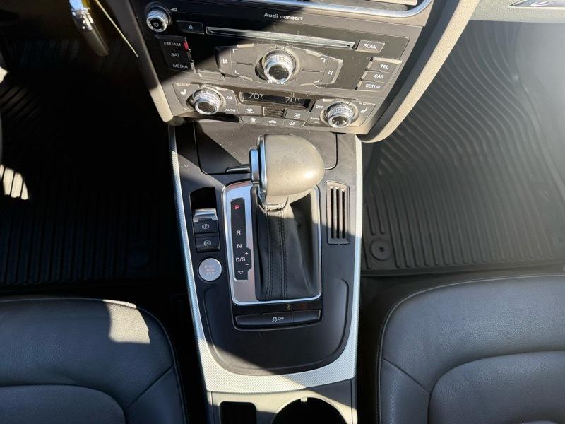 Audi A4 2.0T Sedan quattro Tiptronic 2013