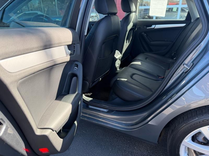 Audi A4 2.0T Sedan quattro Tiptronic 2013