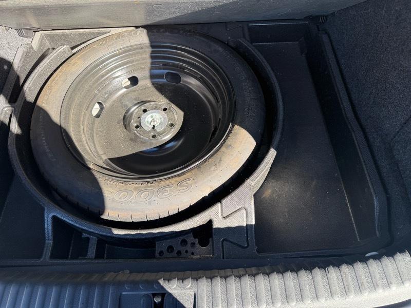 Volkswagen Tiguan S 2016