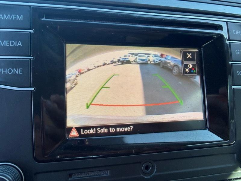 Volkswagen Tiguan S 2016