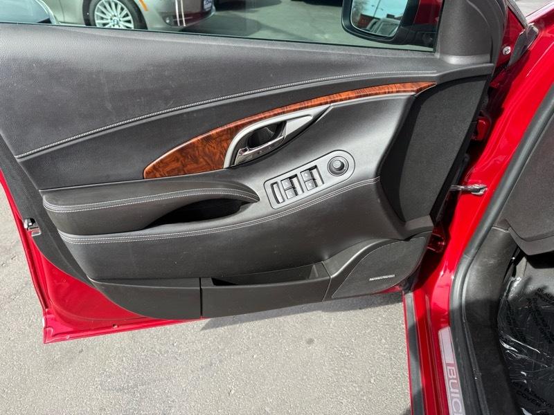 Buick LaCrosse Premium Package 3, w/Leather 2013
